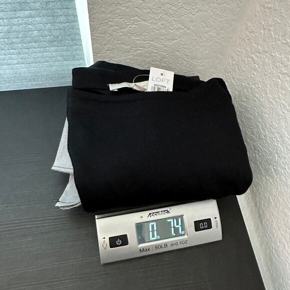 NWT Ann Taylor LOFT Black Gray Colorblock Crew Neck Faux Layered Top Size Medium - Picture 10 of 10